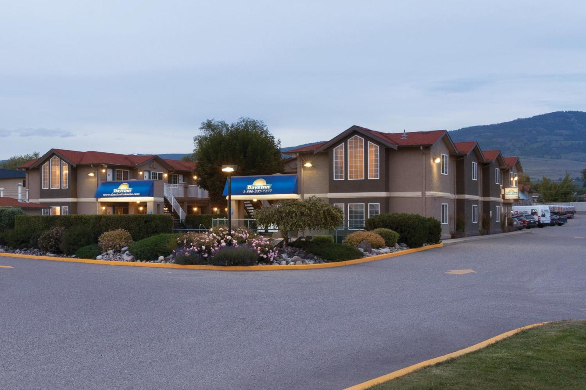 Days Inn By Wyndham Kelowna Exterior foto